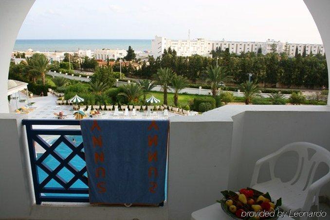 Hotel Les Colombes 3*